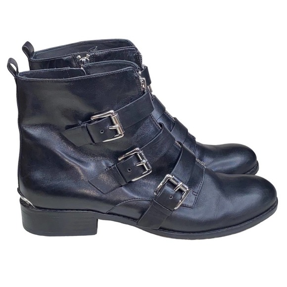 Michael Michael Kors Women’s Black Leather Buckle Side Zip Ankle Bootie Size 8.5 - Picture 1 of 9